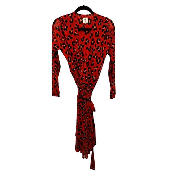💰BOGO💰New CAbi Red Leopard Print Siren Wrap Dress sz M - Picture 5 of 11